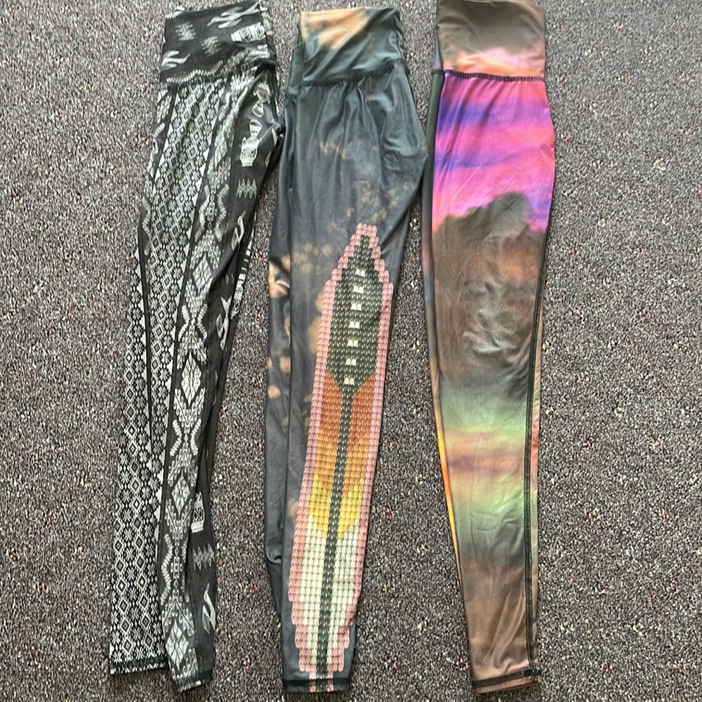 TEEKI XS LEGGINGS LOT OF 3